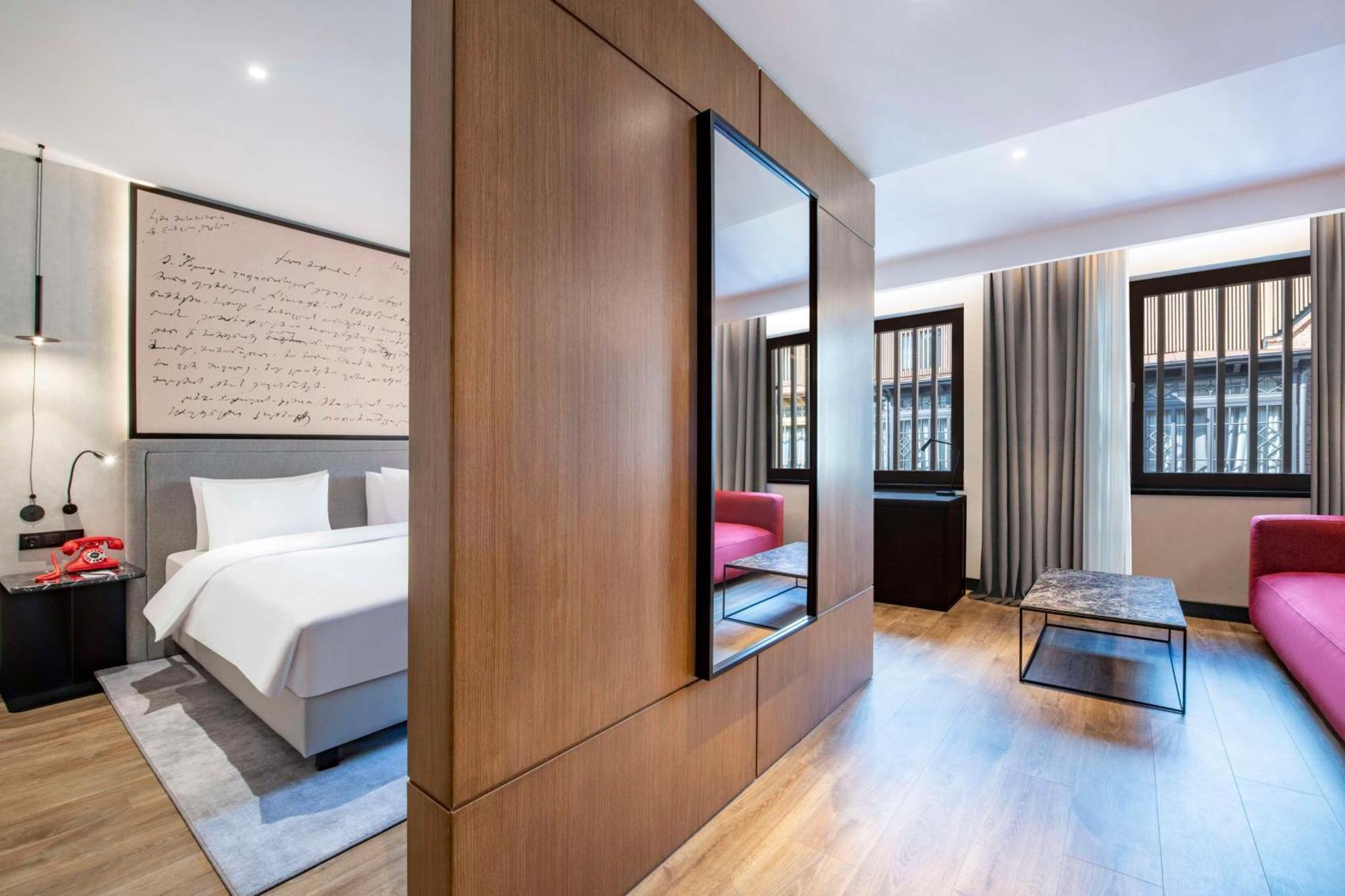 Radisson Red Tbilisi酒店 外观 照片